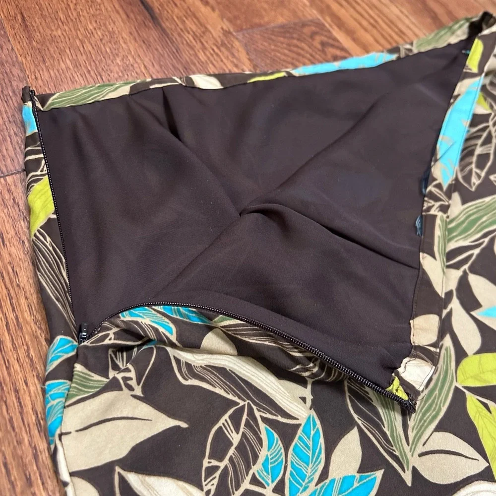 Vintage A-Line Floral Print Skirt - Brown and Blue - Picture 5 of 9